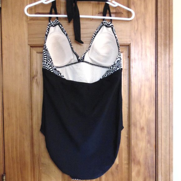 Merona Women's Swimsuit Halter Style Black/White Size Med Nylon/Spandex - Picture 2 of 6